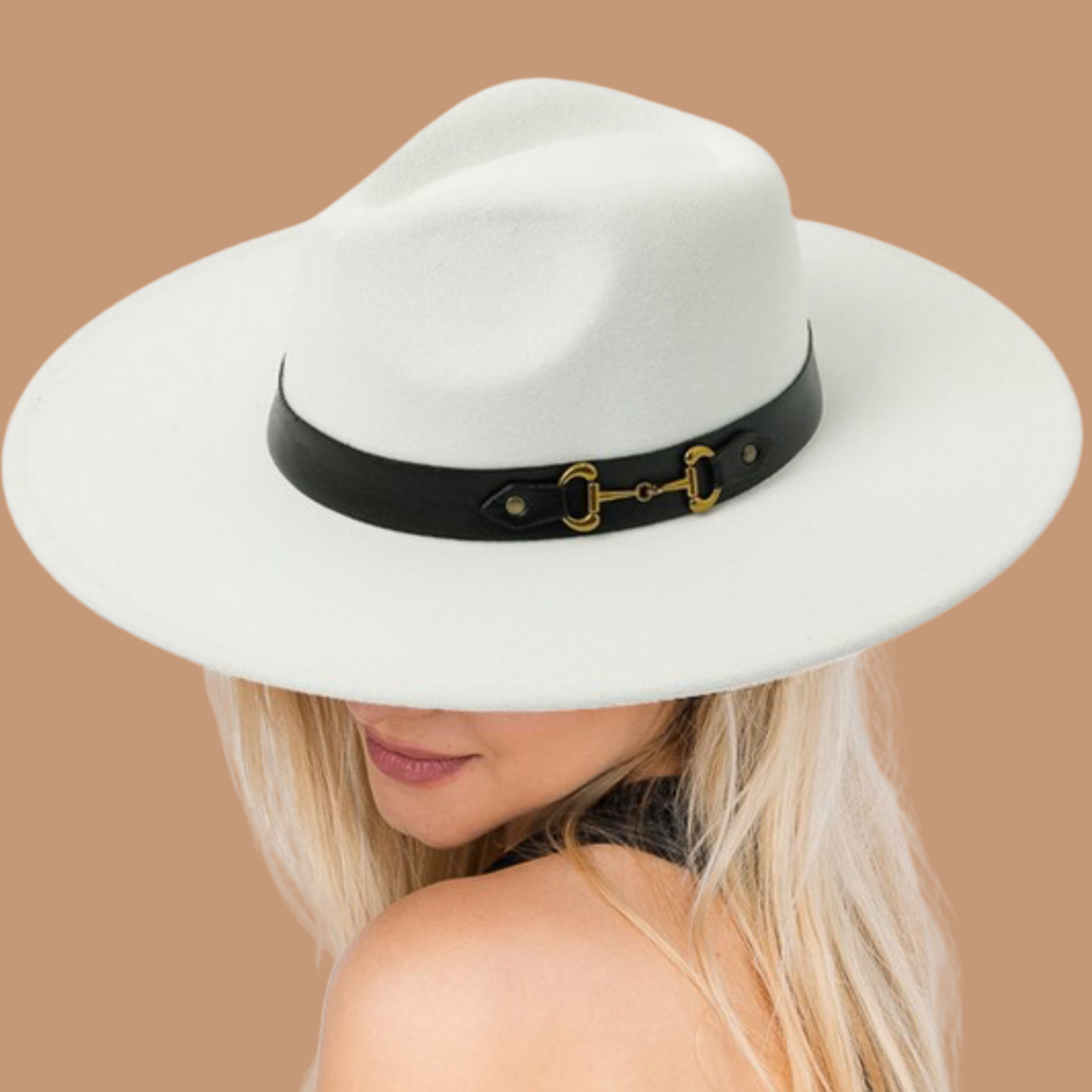 Wide Brim in White